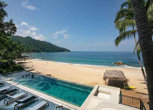 La Familia + La Sirena